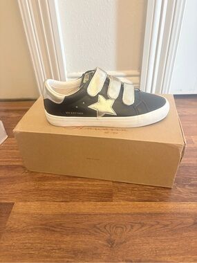 Vintage Havana ally sneakers new